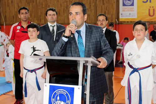 Belediye Spor Kulübü Uzakdoğu sporları şube sorumlusu ve belediye meclis 1. başkan vekili Esat Kalay