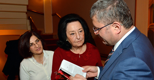 skdar Belediyesi tarafndan dzenlenen skdar'n tarihi, kltrel, sosyal ve yerel ynetimler asndan kapsaml deerlendirmelerinin ve akademik almalarn yapld