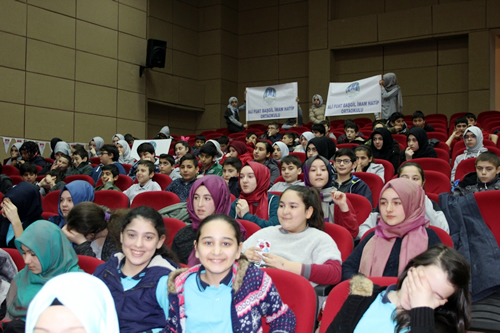 Üsküdar ilçesinde bulunan tüm İmam Hatip Ortaokulu öğrencileri arasında geleneksel olarak yapılan ''İlmihal Yarışması'' sonuçlandı.