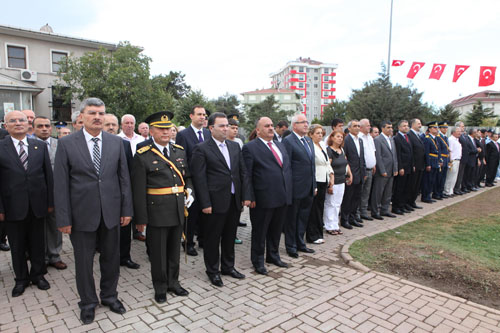 30 Austos Zafer Bayram nedeniyle, mraniye Kaymakaml bahesinde bir tren dzenlendi.