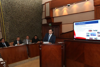 Genel Müdür Hayri Baraçlı, 2011 yılında 400 modern otobüs daha alacalarını, elektronik yolcu bilgilendirme sistemi ile doğalgaza geçiş ve klimalandırmaya ağırlık vereceklerini söyledi.