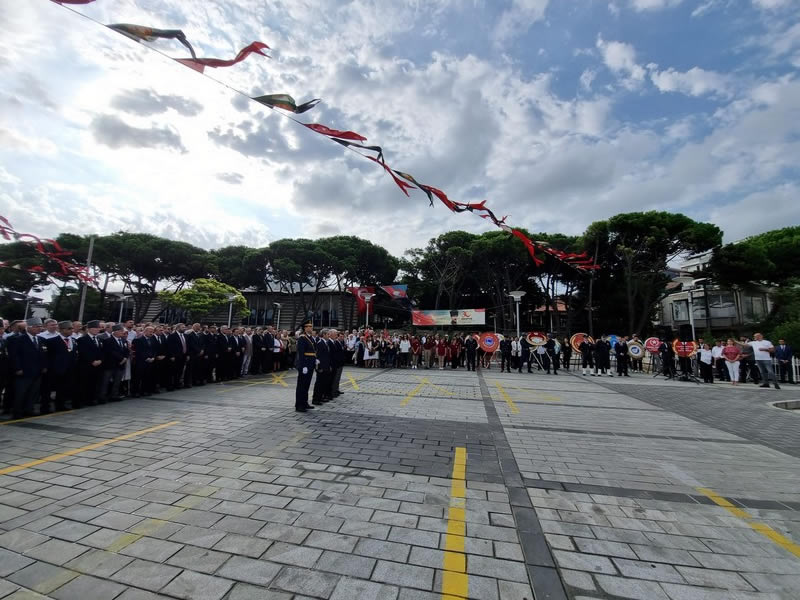 100.'c ylnda 30 Austos Zafer Bayram skdar'da cokuyla kutland