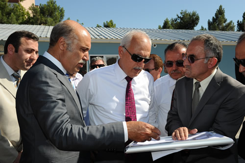 İstanbul Valisi Hüseyin Avni Mutlu, İstanbul İl Özel İdaresi'nin Üsküdar'daki yatırımlarını inceledi.