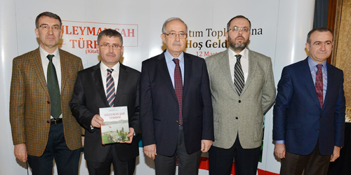 Prof. Dr. Erhan Afyoncu'nun kaleme aldığı ''Süleyman Şah Türbesi'' kitabının tanıtımı Üsküdar Belediyesi Nikah Sarayı Kız Kulesi Sosyal Tesisleri'nde yapıldı.