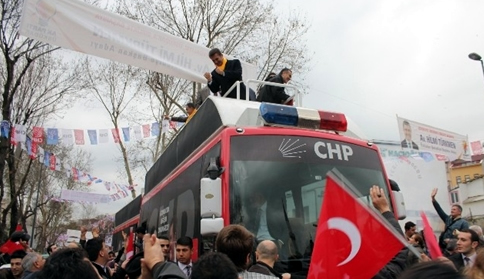 CHP stanbul Bykehir Belediye Bakan Aday Mustafa Sargl skdar'da