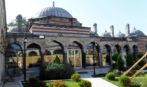 İstanbul İl Özel İdaresi, Mimar Sinan'ın mirası Üsküdar'daki Şemsipaşa Halk Kütüphanesi'ni 611 bin 654 TL bütçeyle yeniliyor.