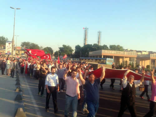 skdar lk Ocaklar, 'Bayrak Yry' dzenledi