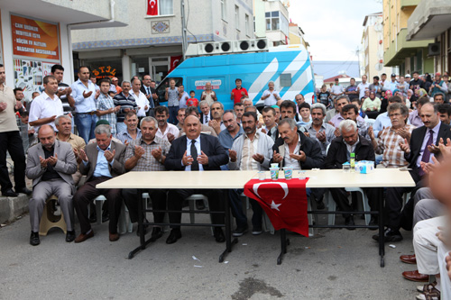 mraniye Belediye Bakan Hasan Can, Van'daki atmada ehit olan Doan Ger'in mraniye'de yaayan acl ailesine basal ziyaretinde bulundu.