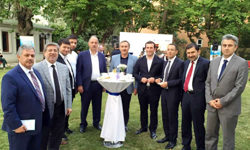 'Üsküdar Dergisi'nin tanıtımı Burhan Felek Köşkü'nde birbirinden seçkin konukların katılımı ile gerçekleştirildi.
