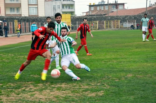 Spor Toto 3. Lig'de mcadele eden skdar temsilcisi Anadolu skdar 1908 deplasmanda 1930 Bafraspor'la karlat.