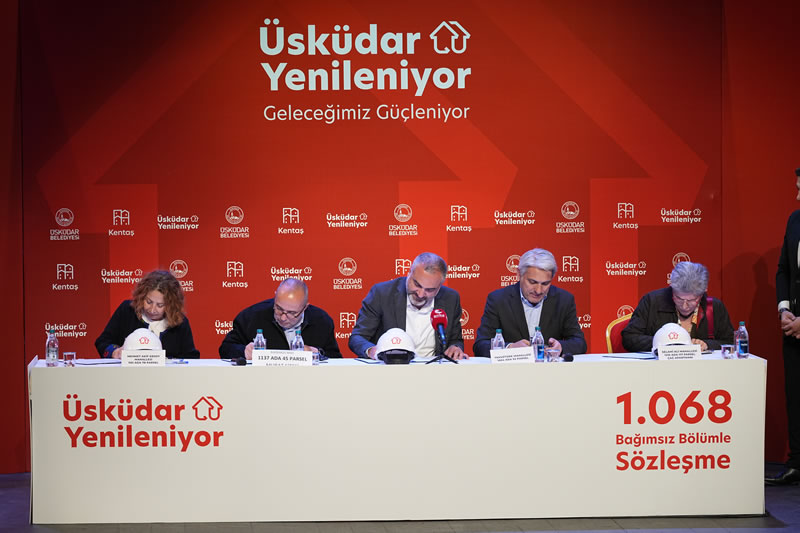 Barbaros, Mehmet Akif, Yavuztrk ve Selami Ali Mahalleleri’nde bulunan drt ayr parselde toplam 1.068 bamsz birimden oluan projelerin hak sahipleriyle kentsel dnm szlemesi imzaland.