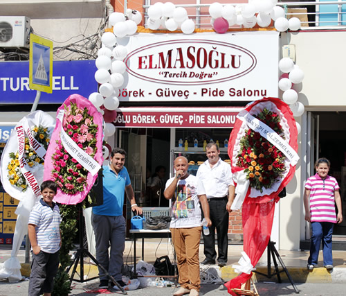 Elmasolu Pide Brek-Gve Salonu skdar Selmani Pak Caddesi'nde alan yeni ubesiyle skdarllarn hizmetine girdi.