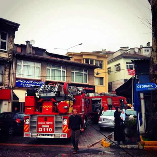 nl mimar Sinan Genim'in engelky'de bulunan ofisinde bu sabah erken saatde yangn kt...