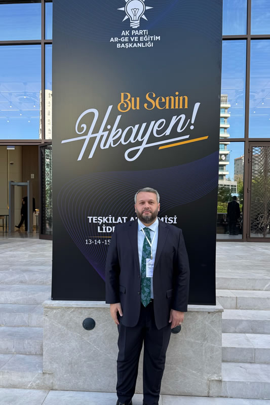 AK Parti skdar le Bakan Erdem Demir