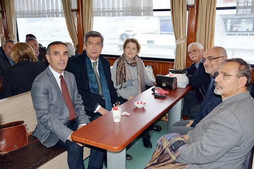 CHP Üsküdar İlçe Başkanlığı 24 Kasım Öğretmenler Günü nedeniyle Boğazda Tekne Turu düzenledi.