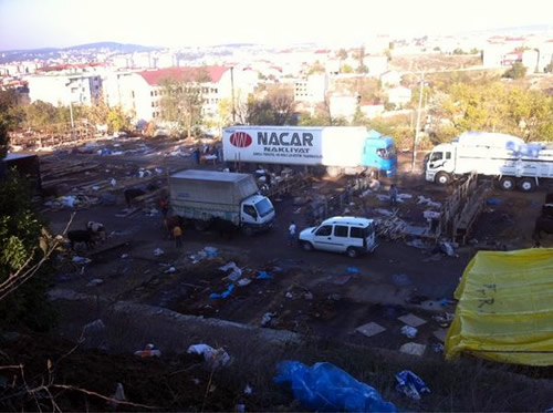 skdar'da Kurban Bayram'nn bitmesi ile tm kurban sat alanlarnn temizlenmesi ve dezenfekte edilmesi tamamland.