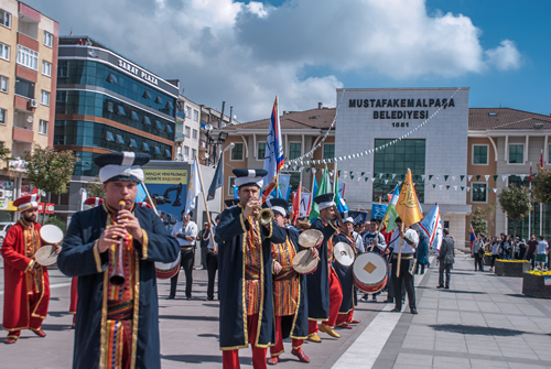 Trk Dnyas Kltr Basn ve Spor leni, Mustafakemalpaa Belediyesi'nin ana sponsorluunda Avrasya Kltr ve Spor  Birlii Dernei'nin organizasyonuyla yapld.