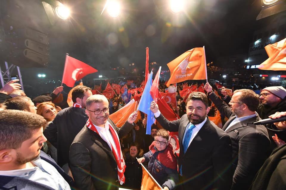 31 Mart 2019 Mahalli İdareler Seçimlerinde kazanan isim AK Parti Üsküdar Belediye Başkan Adayı ve Cuhmur İttifakı Adayı olan Hilmi Türkmen oldu
