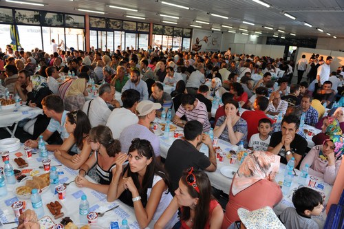 skdar Belediyesi bu Ramazan aynda da skdarllara dopdolu bir Ramazan vaat ediyor.