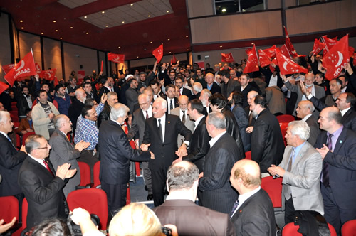 Saadet Partisi skdar Belediye Bakan Aday Erol Belen, Saadet Partisi Genel Bakan Prof. Dr. Mustafa Kamalak ve Saadet Partisi stanbul Bykehir Belediye Bakan Aday Selman Esmerer'in de katld