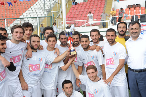 24. Uluslararası Kâtibim Kültür ve Sanat Şenliği kapsamında düzenlenen Üsküdar Belediyesi 7. Geleneksel Futbol Turnuvası'nda şampiyonluğu Selimiye Spor Kulübü kazandı.