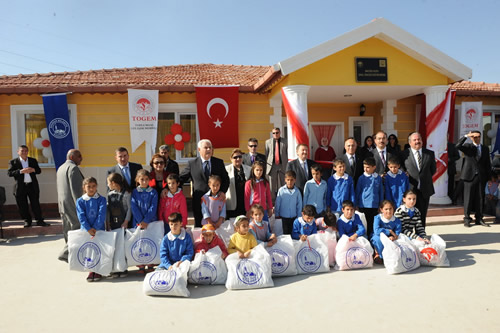 TOGEM'den Siirt'e ''Bayram hediyesi''