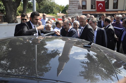 Restorasyonu tamamlanan Abdullahaa Camii trenle ald