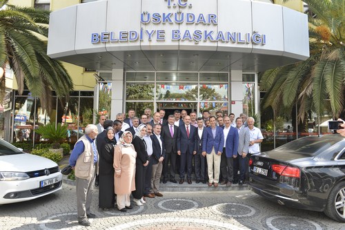 Restorasyonu tamamlanan Abdullahaa Camii trenle ald