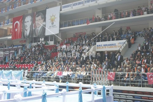 AK Parti skdar 5. Olaan Kongresi'nden Kareler