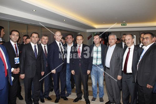AK Parti skdar 5. Olaan Kongresi'nden Kareler