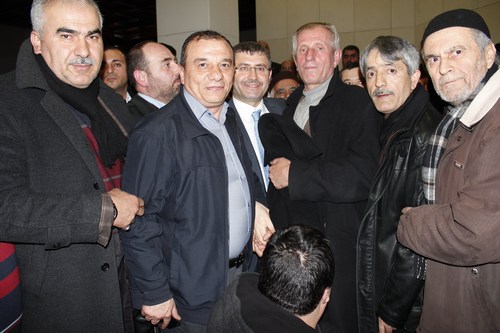 Hilmi Trkmen skdar'da gvde gsterisi yapt