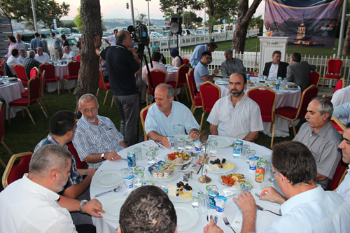 AK Parti le Tekilat Sivil Toplum Kurulular ftar Program