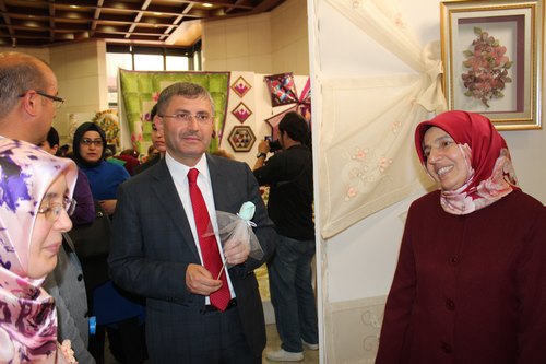 El Emei Gz Nuru eserler skdar'da grcye kt