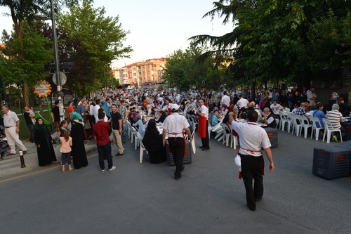 skdar Sokak ftarlar Bulgurlu Mahallesi ile devam etti
