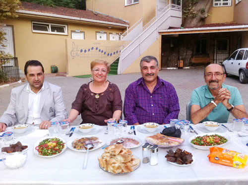 engelky lkretim Okulu Okul Aile Birlii Geleneksel ftar Yemei