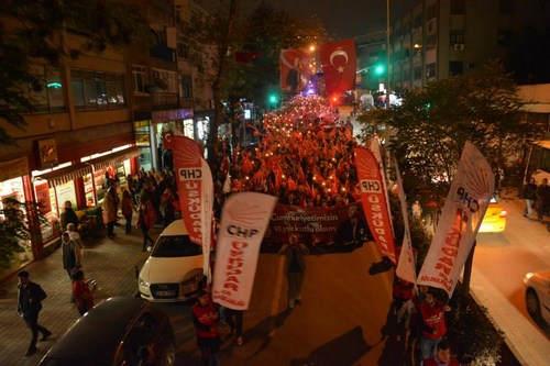 CHP skdar le rgt 29 Ekim Cumhuriyet Bayram Yry dzenledi