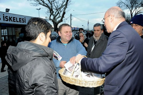 CHP skdar'da simit datt