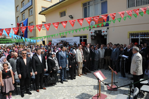 Cumhuriyet Mahallesi Bilgi Evi ald...