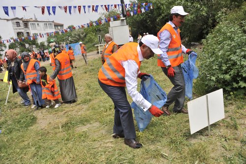 Dnya evre Gnllleri skdar Kuzguncuk Bostan'nda Bir Araya Geldi