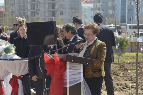 Emine Erdoan'dan anakkale'de anlaml al