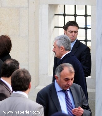 Erdoan Cuma Namazn engelky Yldrm Bayezid Camii'nde kld