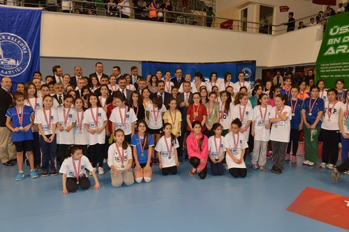 'Üsküdar Enlerini Arıyor' atletizm ligi yarışması final müsabakaları yapıldı