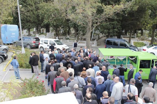 Hseyin adr son yolculuuna skdar akirin Camii'nden uurland