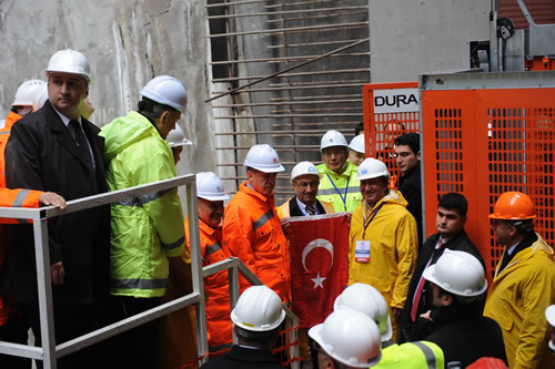 stanbul Boaz Karayolu Tp Gei Projesi temel atma treni