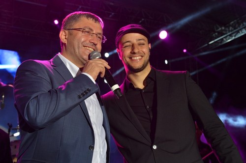 Maher Zain skdar'da sevenleriyle bulutu