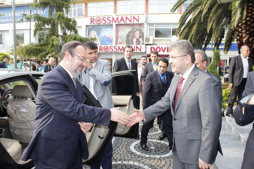 Prof. Dr. Mehmet Grmez'den Bakan Hilmi Trkmen'e hayrl olsun ziyareti