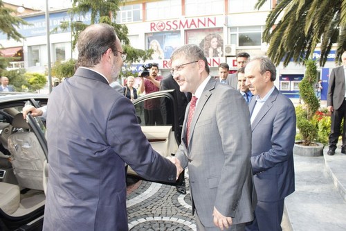 Prof. Dr. Mehmet Grmez'den Bakan Hilmi Trkmen'e hayrl olsun ziyareti