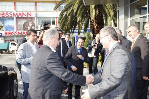 Prof. Dr. Mehmet Grmez'den Bakan Hilmi Trkmen'e hayrl olsun ziyareti