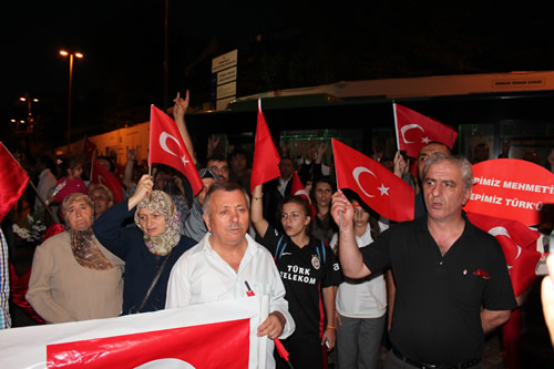 MHP skdar'n ''Trkiye Uyuma ehidine Sahip k'' yry