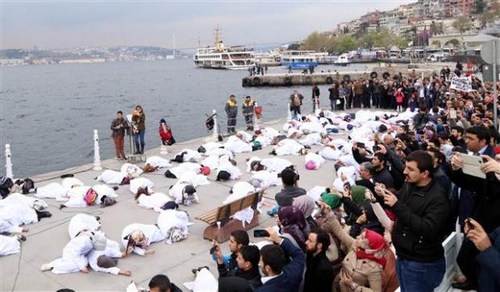 Msr'daki idam cezas kararlar skdar'da protesto edildi